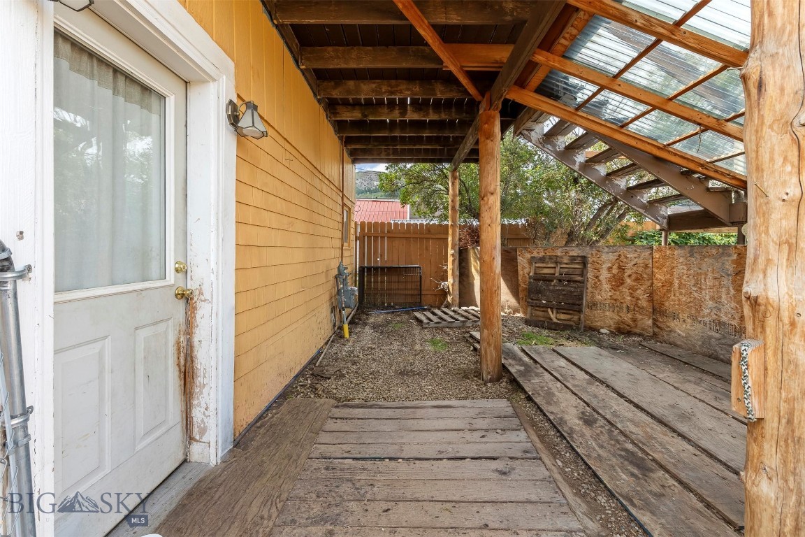 408 Chestnut Property Photo 7