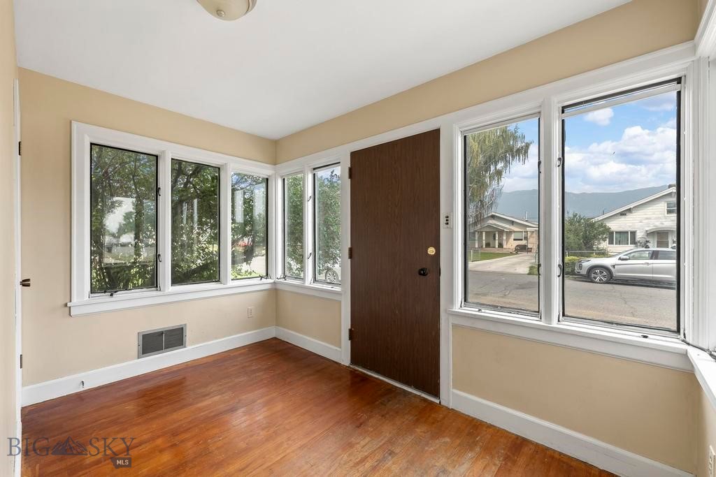 2051 Johns Property Photo 2