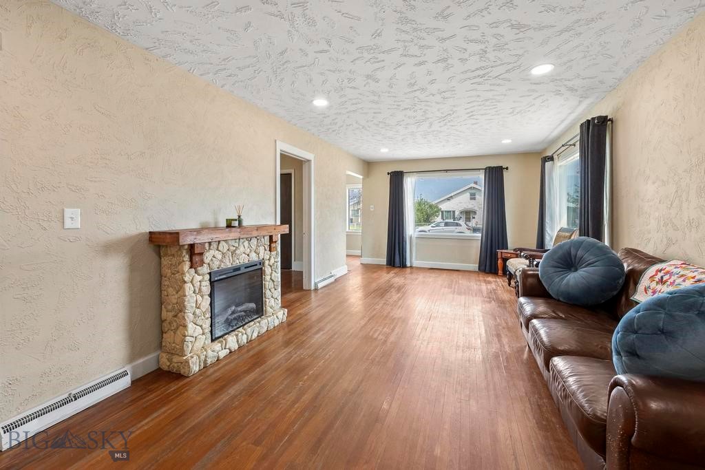 2051 Johns Property Photo 4