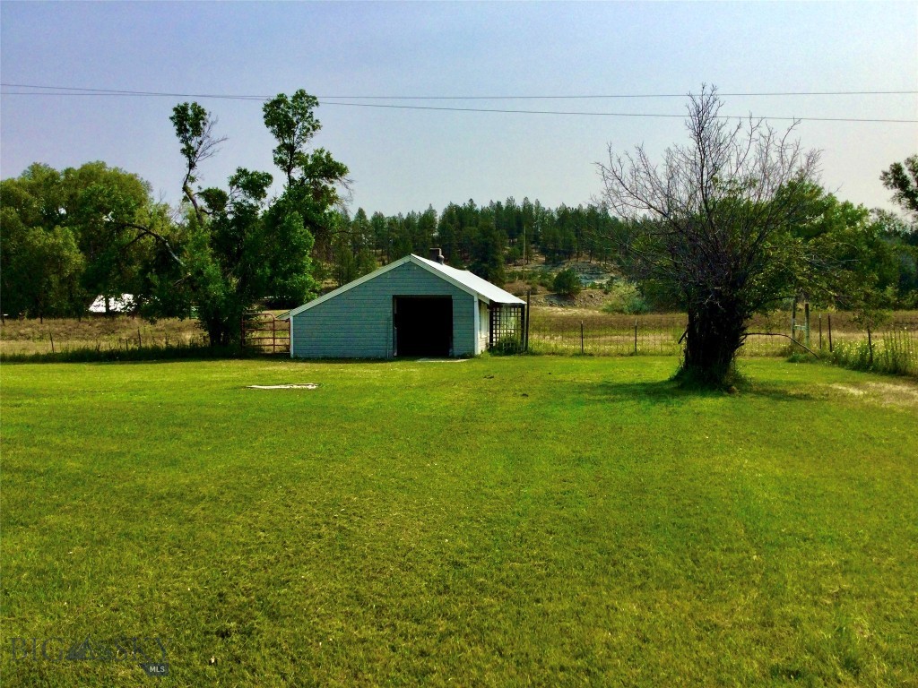 32 Montana Street Property Photo 30