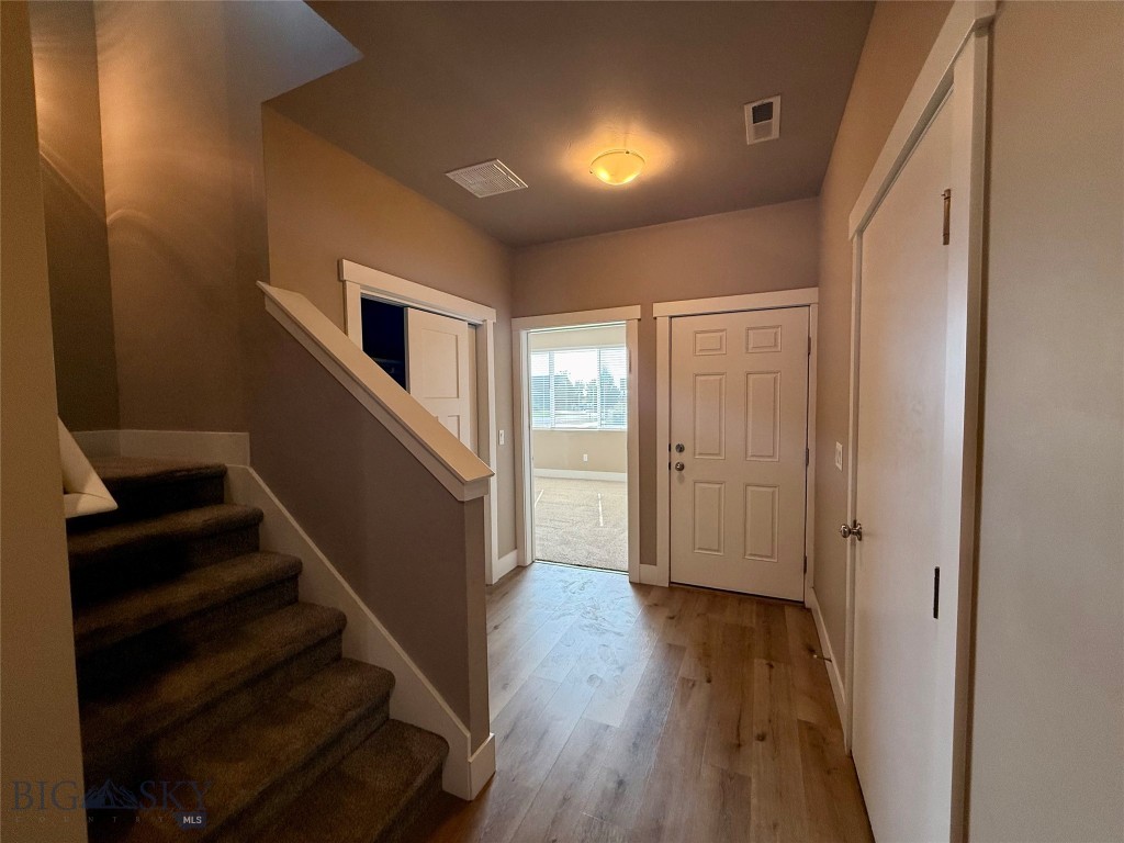 178 Goldcrest Lane Property Photo 8
