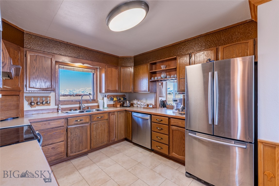 749/745 Rocky Road Property Photo 73
