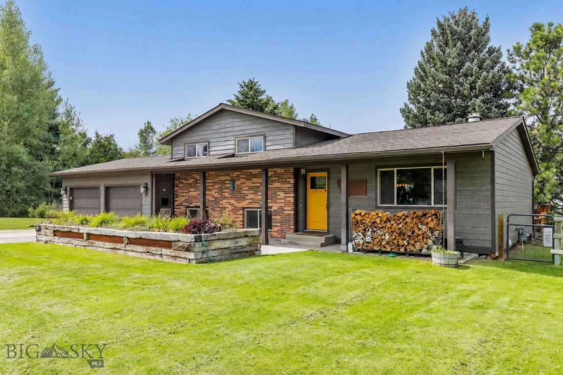 12 Chinook Trail Property Photo 3