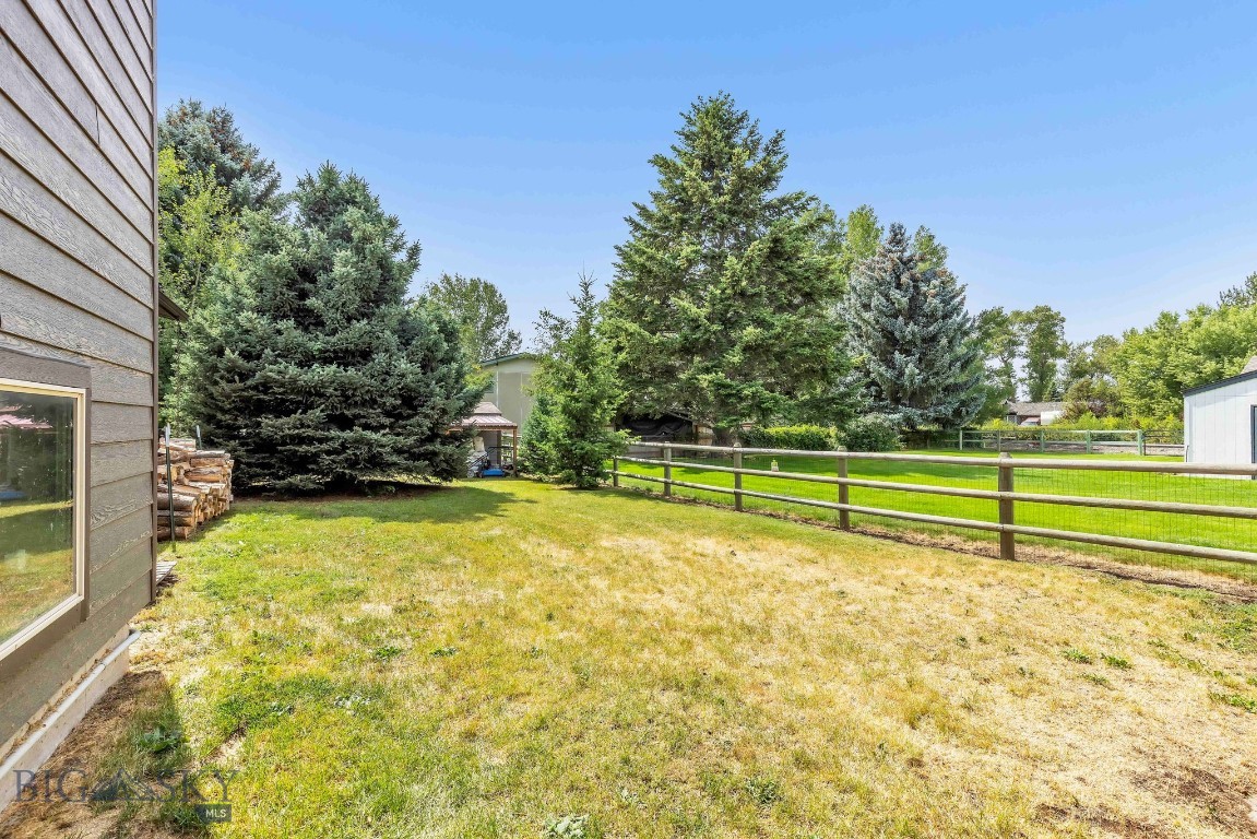 12 Chinook Trail Property Photo 60