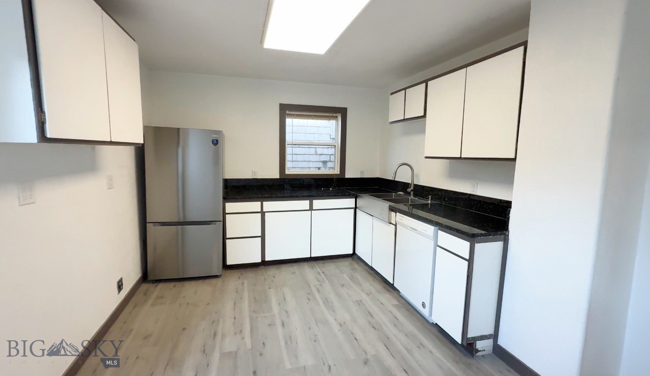 1103 W Mercury Property Photo 6