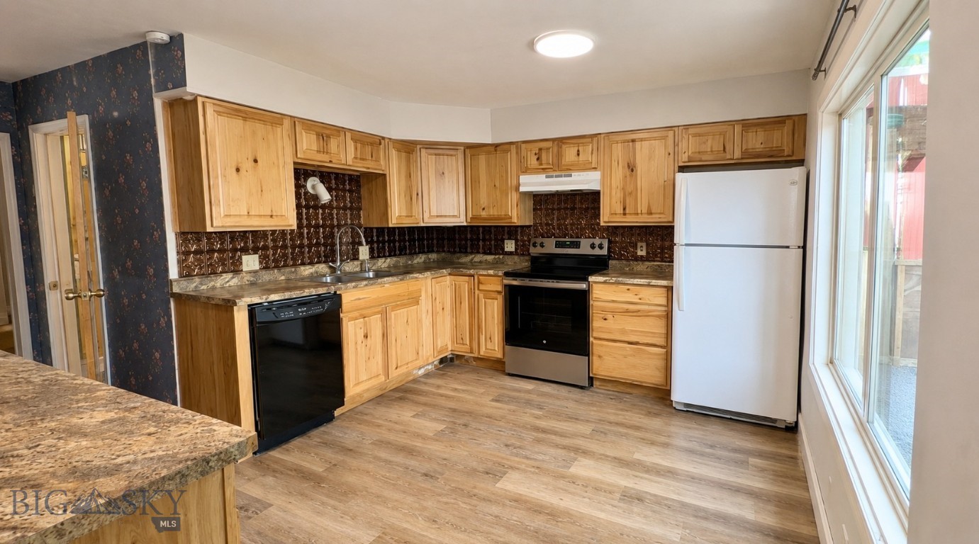 1217 W Silver Property Photo 1