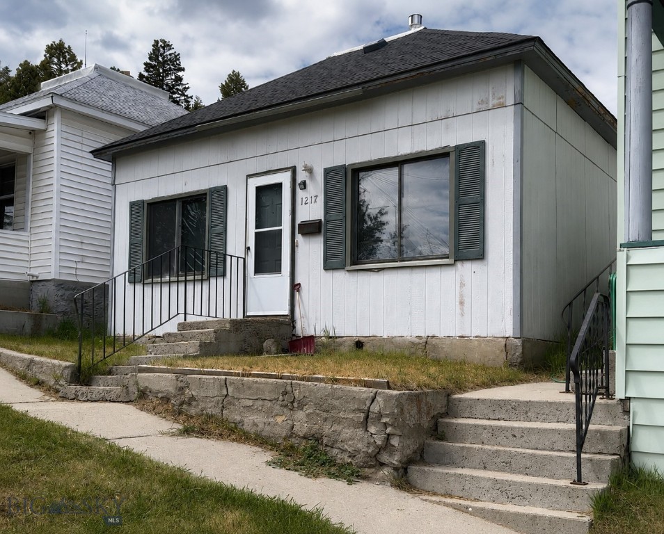 1217 W Silver Property Photo 4