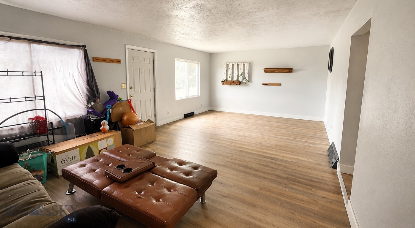1217 W Silver Property Photo 8