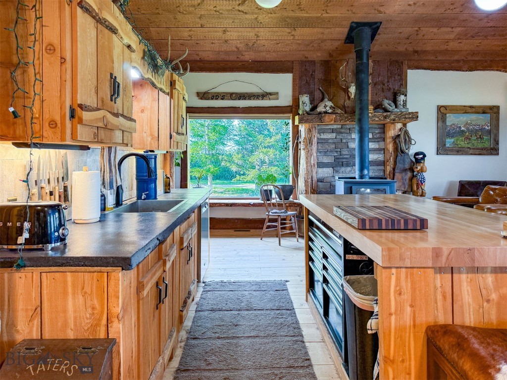 4551 Highway 287 Property Photo 6