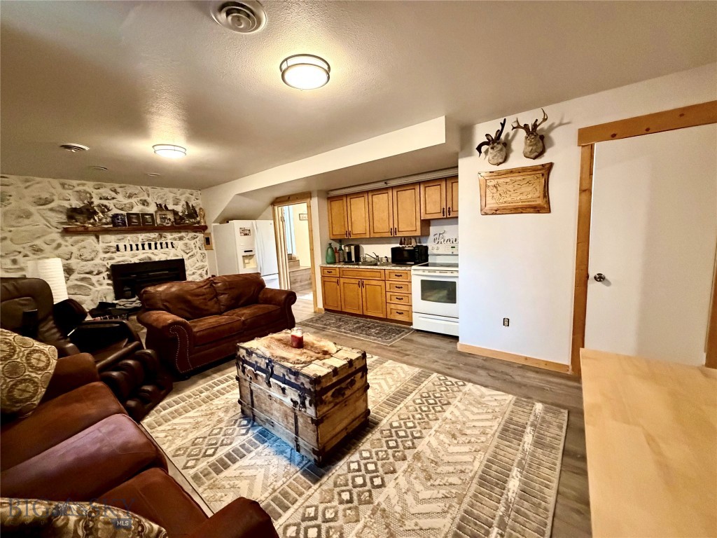 1196 Mt-386 Property Photo 52