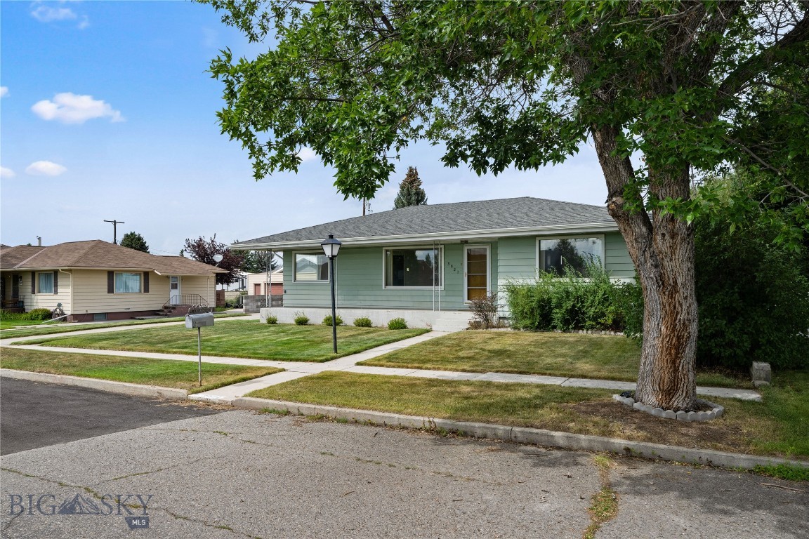 3021 Harvard Avenue Property Photo 2