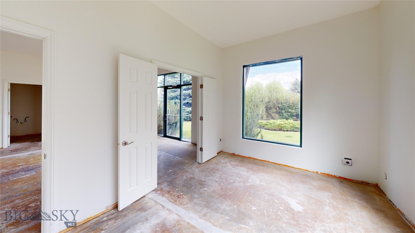1910 N 22nd Avenue 3 Property Photo 12