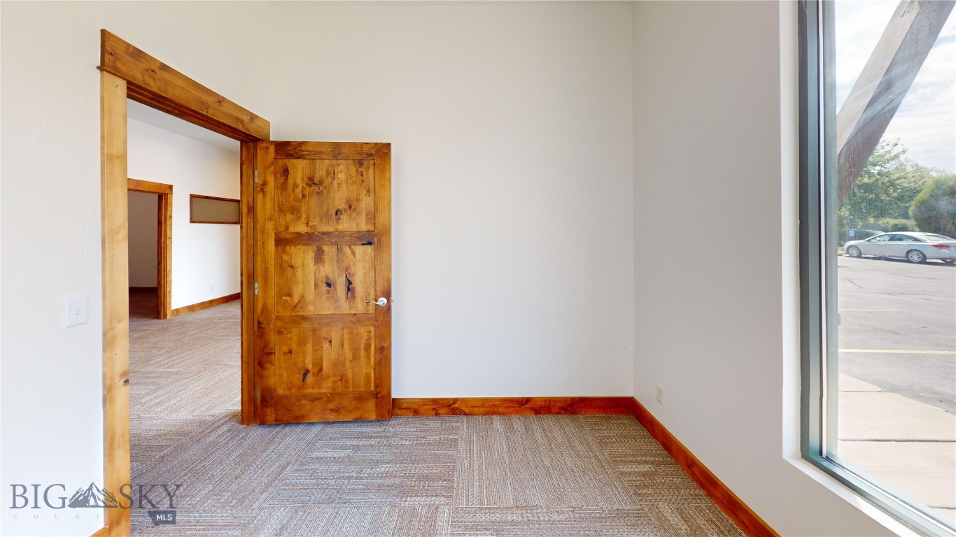 1910 N 22nd Avenue 2 Property Photo 6