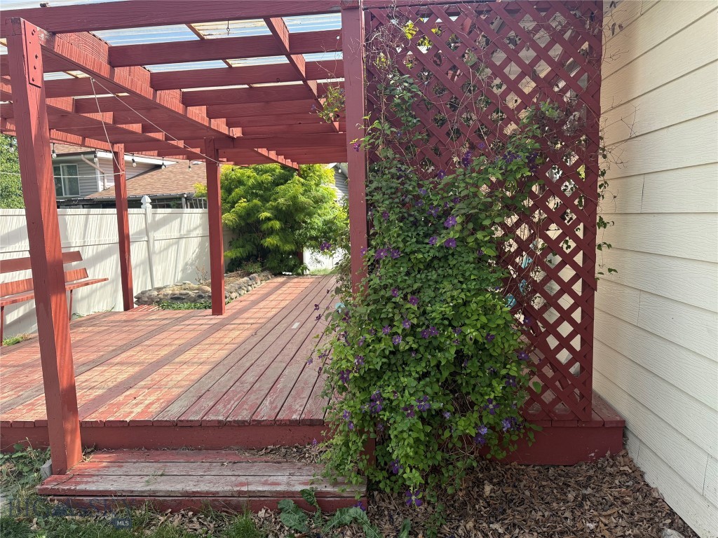 605 Robin Lane Property Photo 28