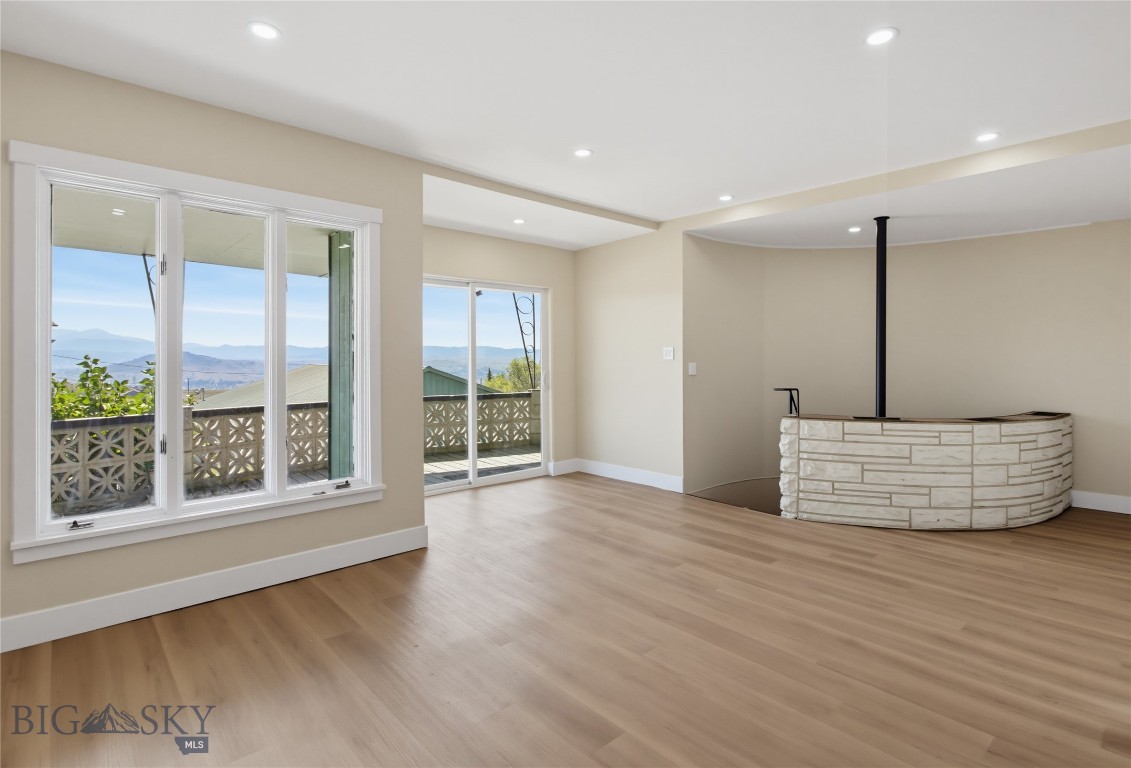 1501 4th Property Photo 13