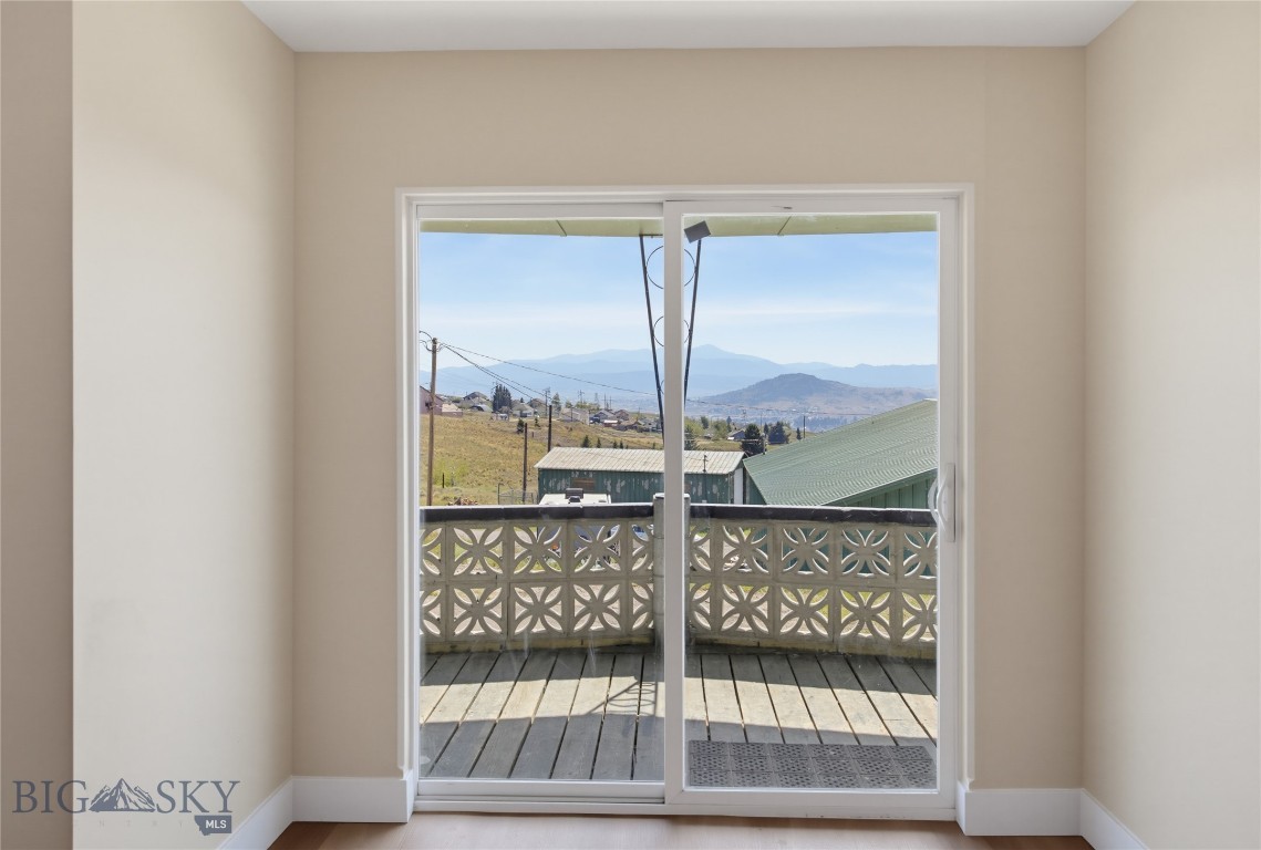1501 4th Property Photo 14