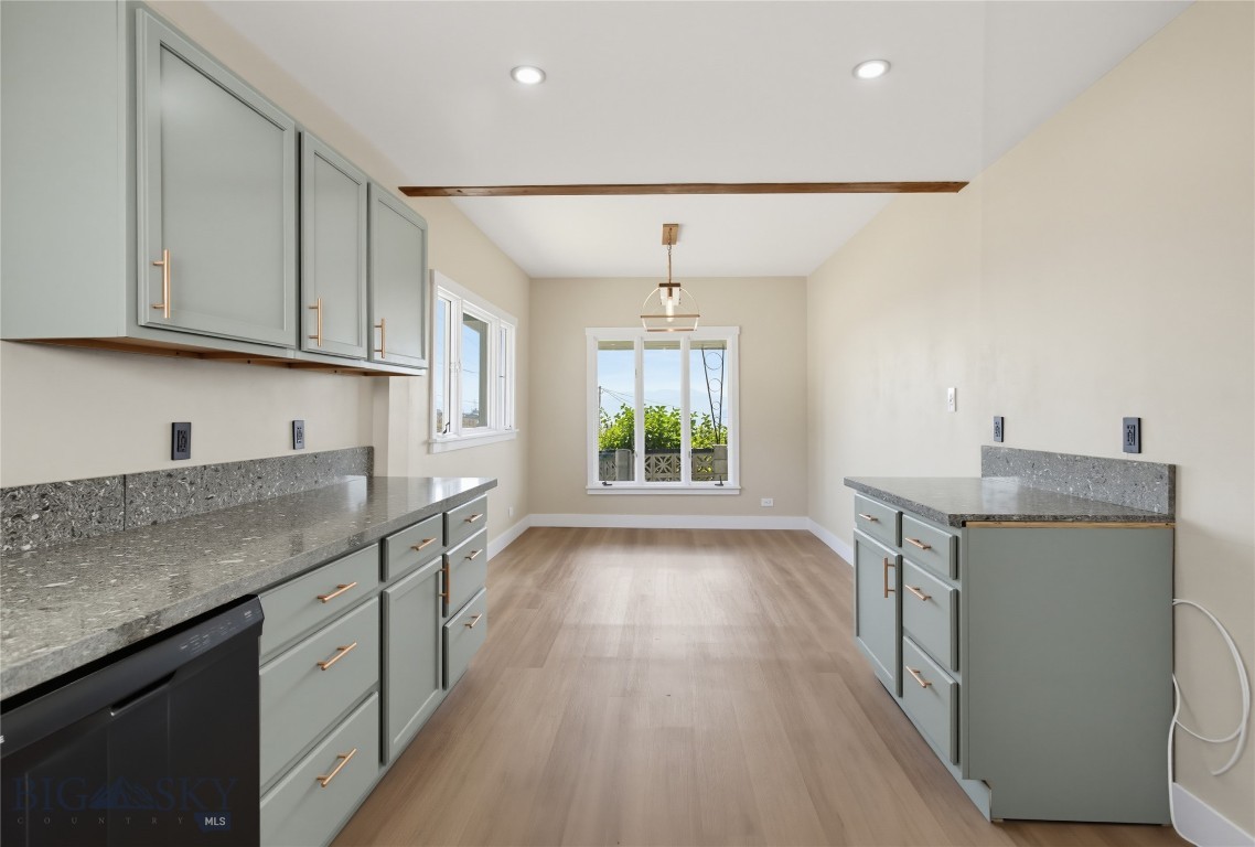 1501 4th Property Photo 25