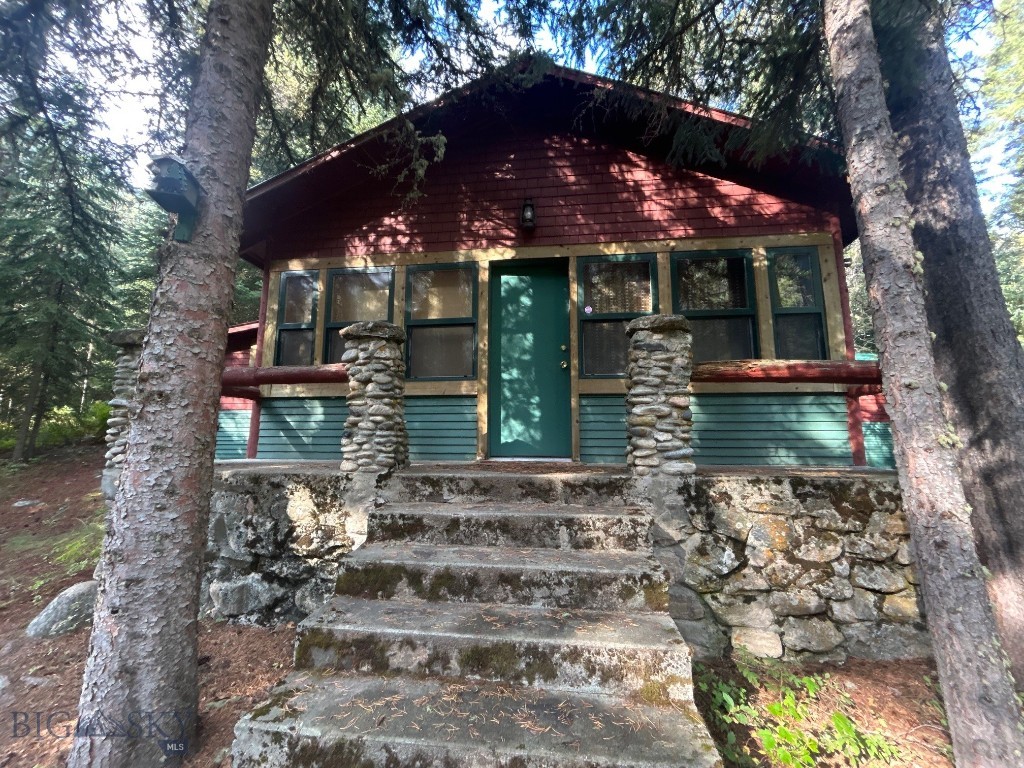1040 Cascade Creek Road