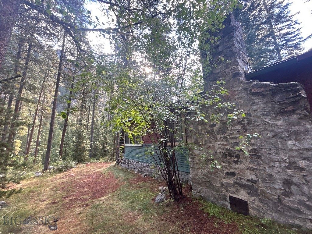 1040 Cascade Creek Road Property Photo 13