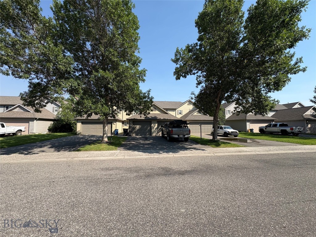 442-448 W Shore Drive Property Photo 5