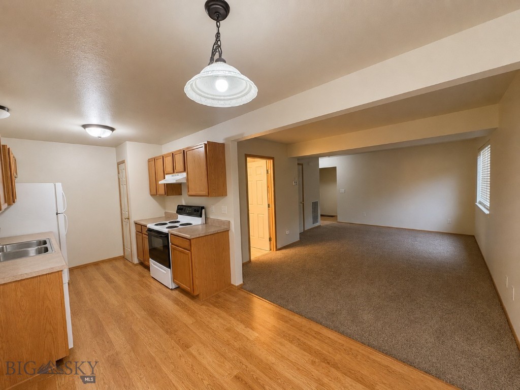 442-448 W Shore Drive Property Photo 13