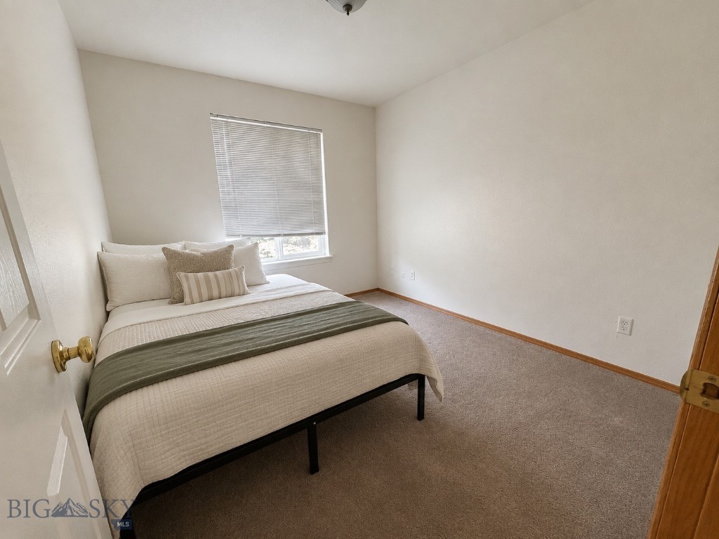 442-448 W Shore Drive Property Photo 19