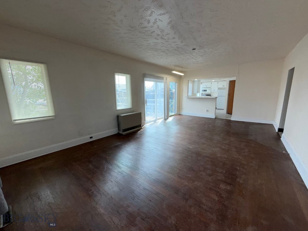 1053 & 1055 S Colorado Property Photo 5