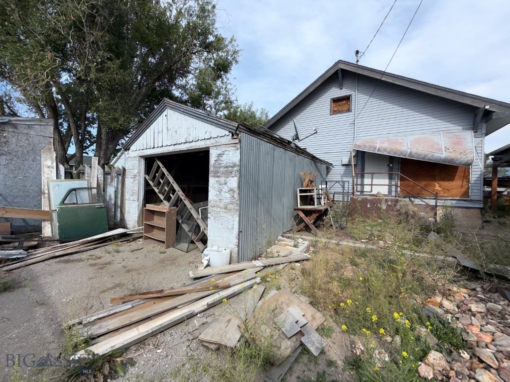 1053 & 1055 S Colorado Property Photo 17