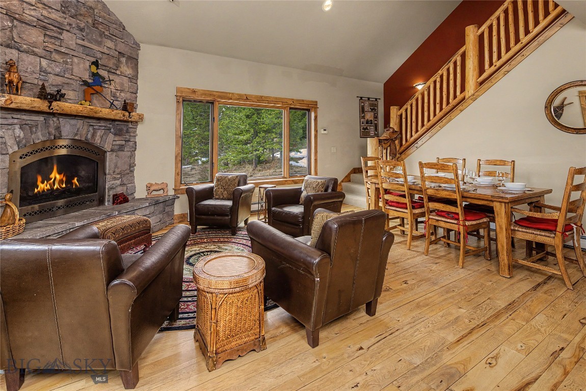 28 White Otter Road Property Photo 4