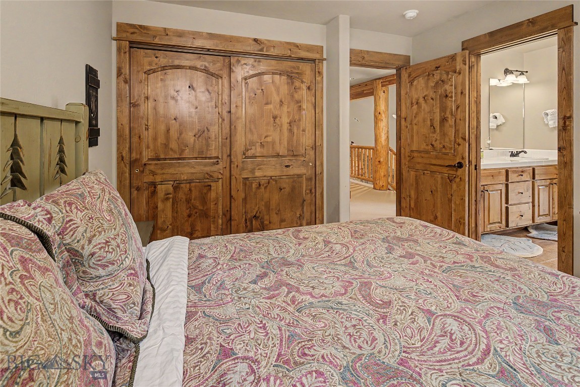 28 White Otter Road Property Photo 24