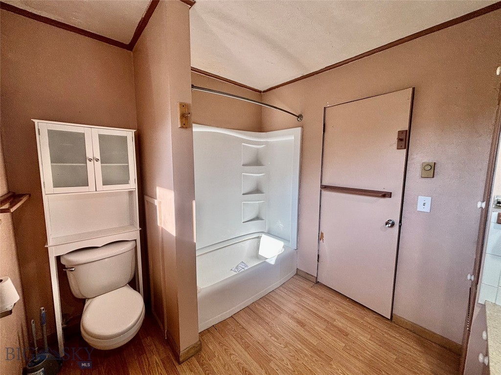 920 E Center Street Property Photo 17