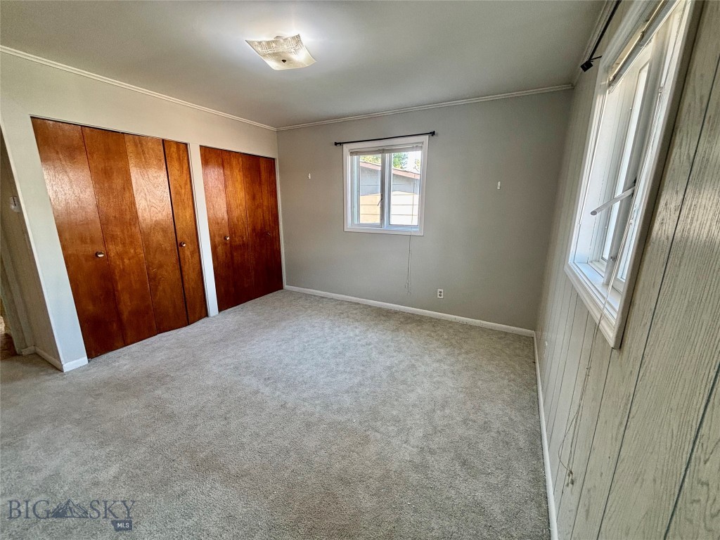 920 E Center Street Property Photo 19