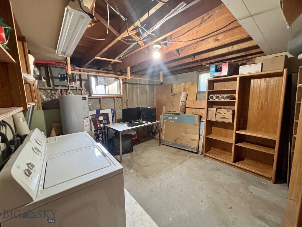 920 E Center Street Property Photo 29