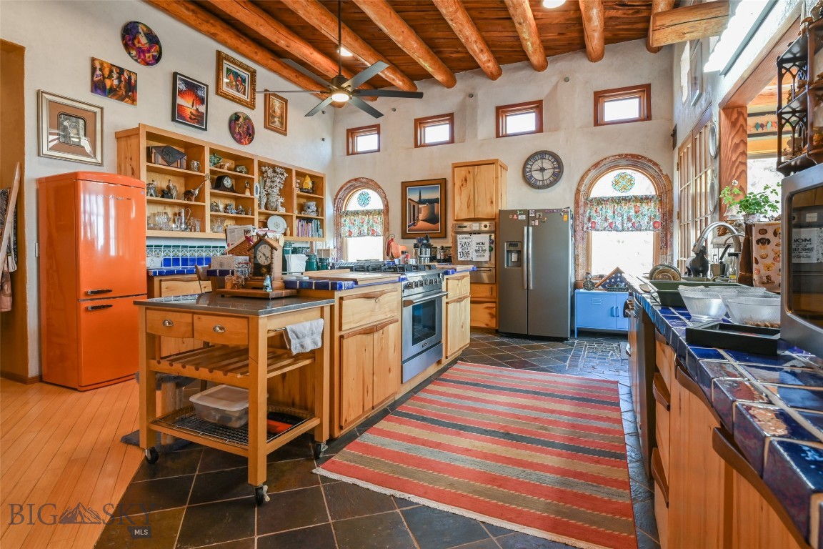 37 Cox Property Photo 22
