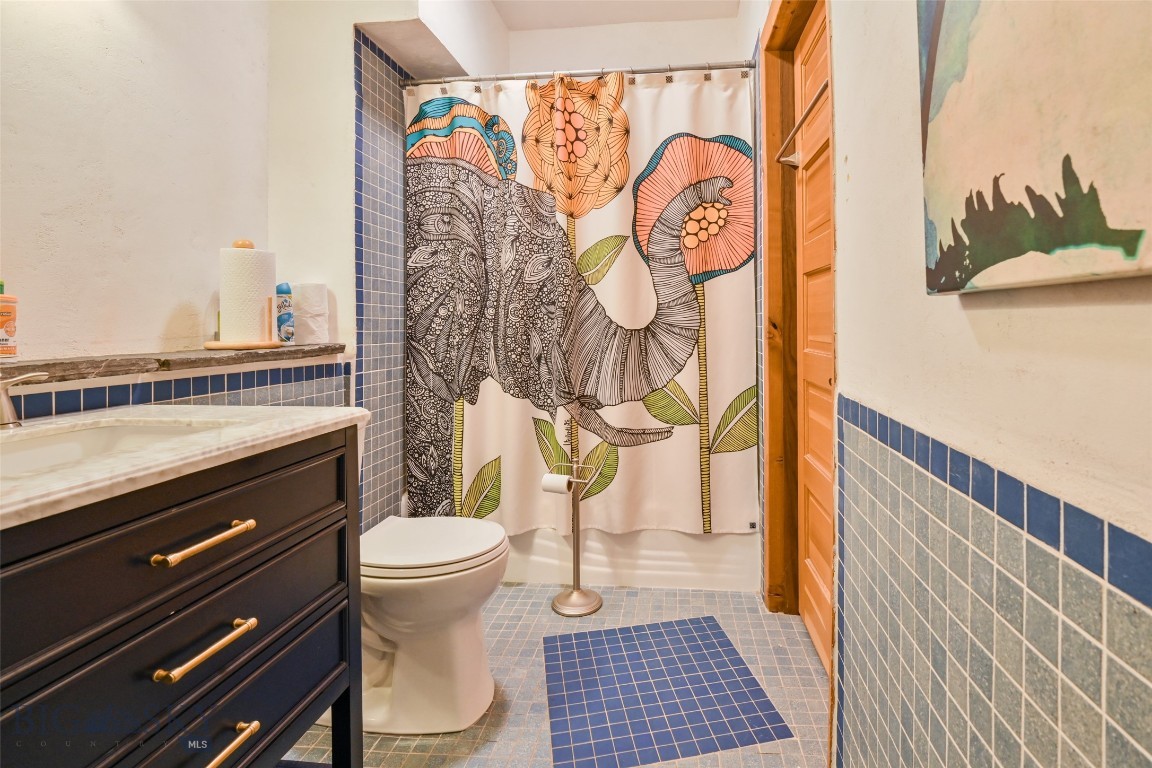 37 Cox Property Photo 32
