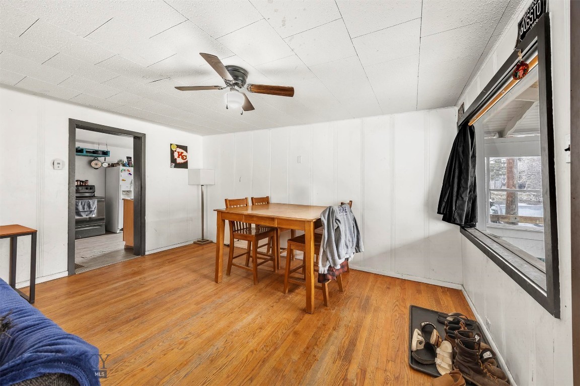 366 E Mercury Property Photo 21