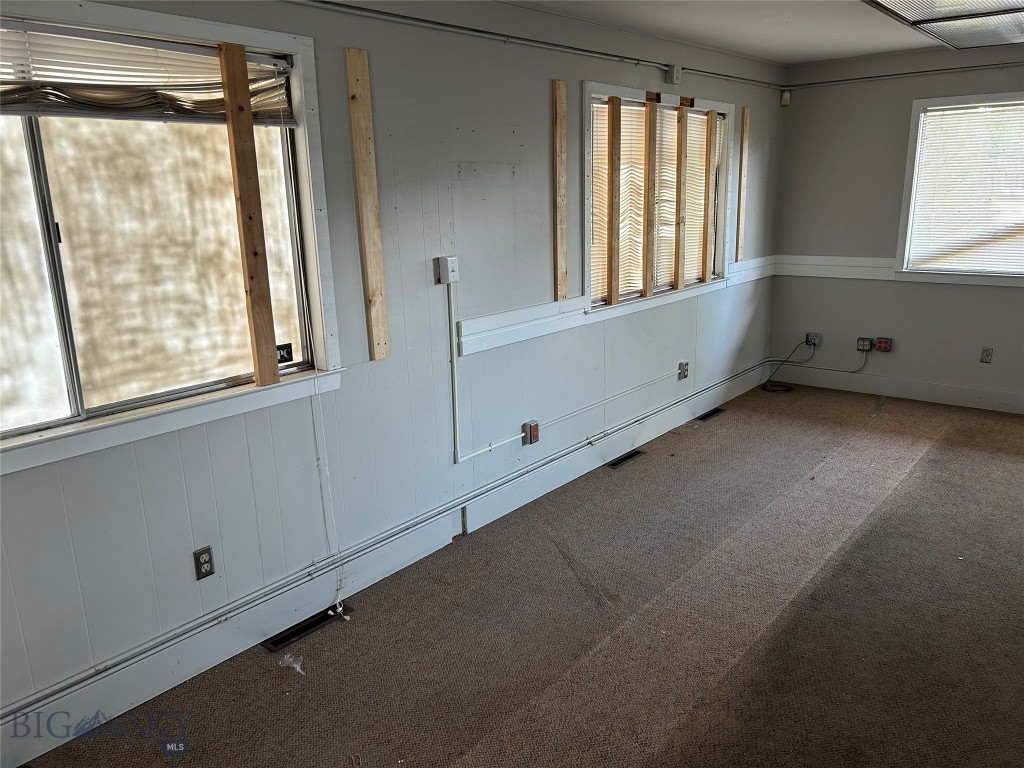 703 W Mendenhall Property Photo 12