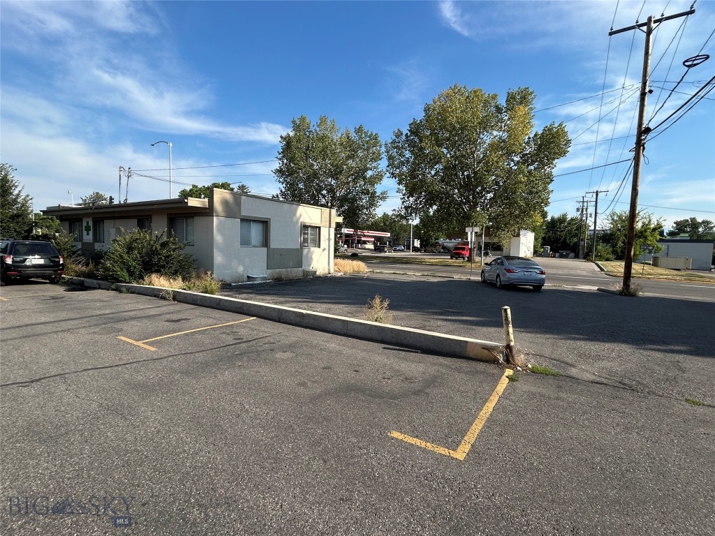 703 W Mendenhall Property Photo 35