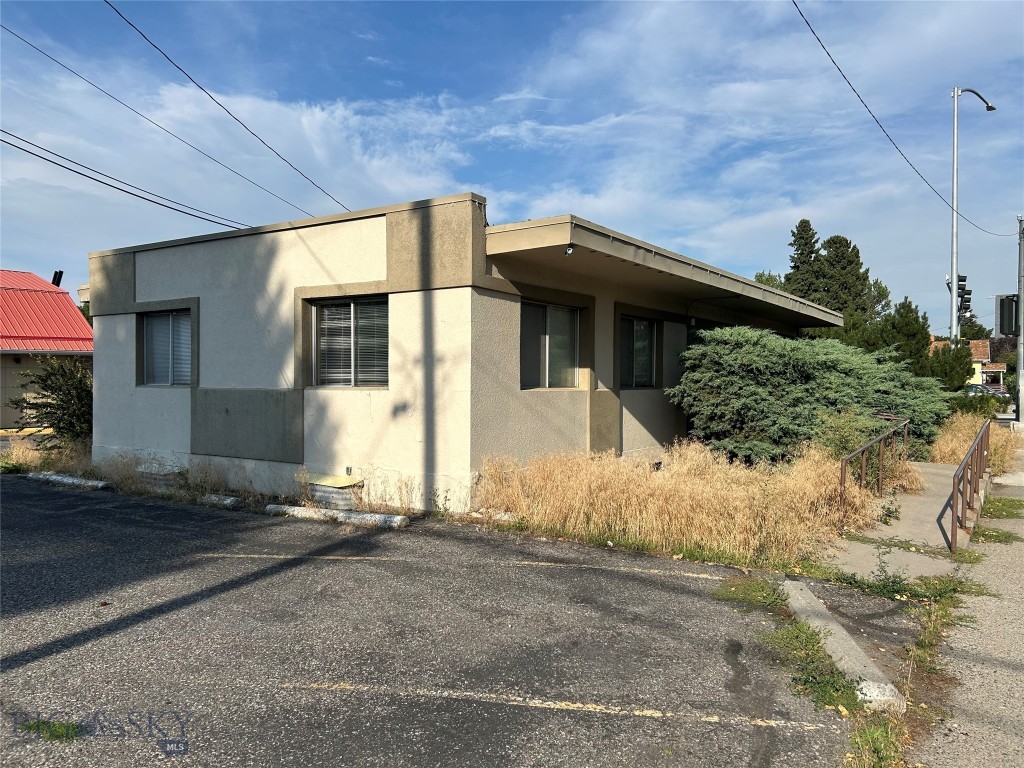 703 W Mendenhall Property Photo 40
