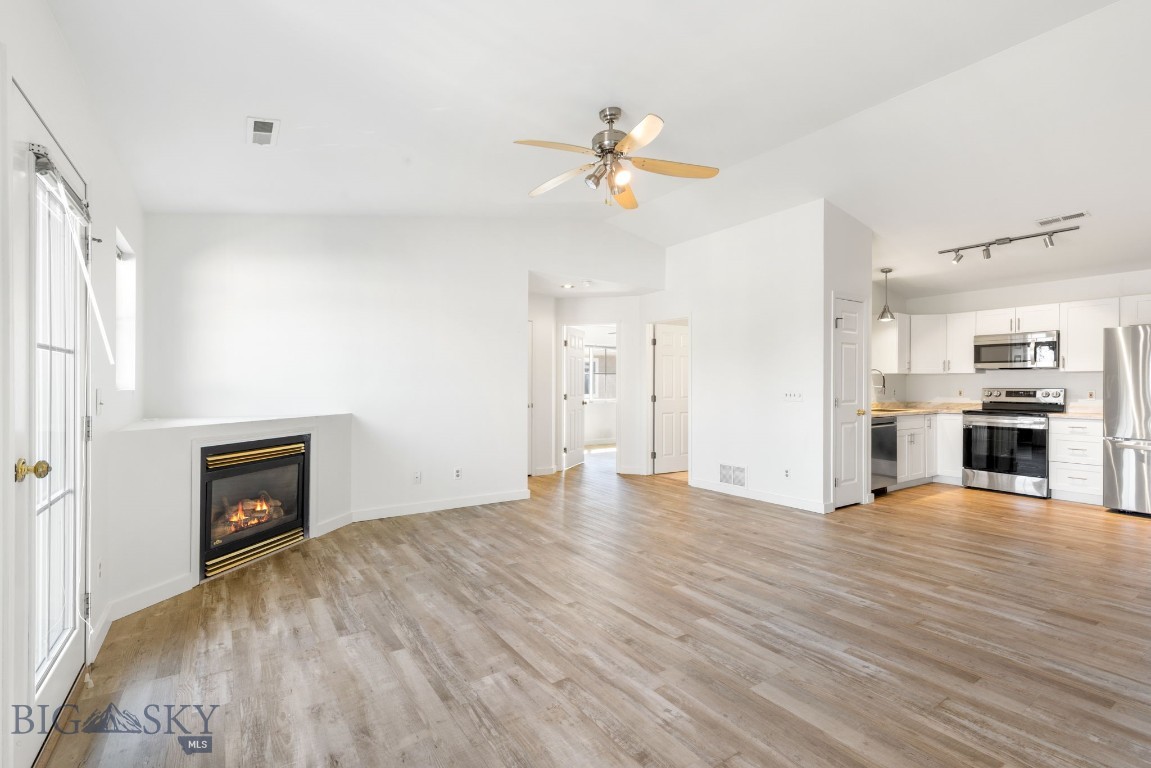 3505 Fallon Street C33 Property Photo 10