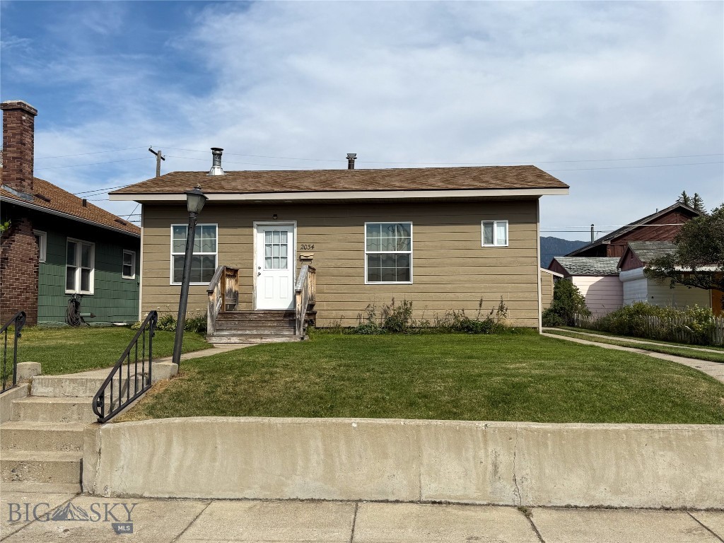 2034 Utah Avenue Property Photo 1