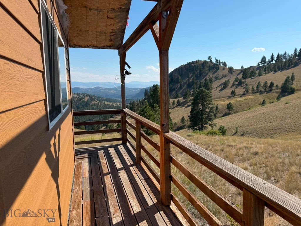 64 Lookout Point Property Photo 26
