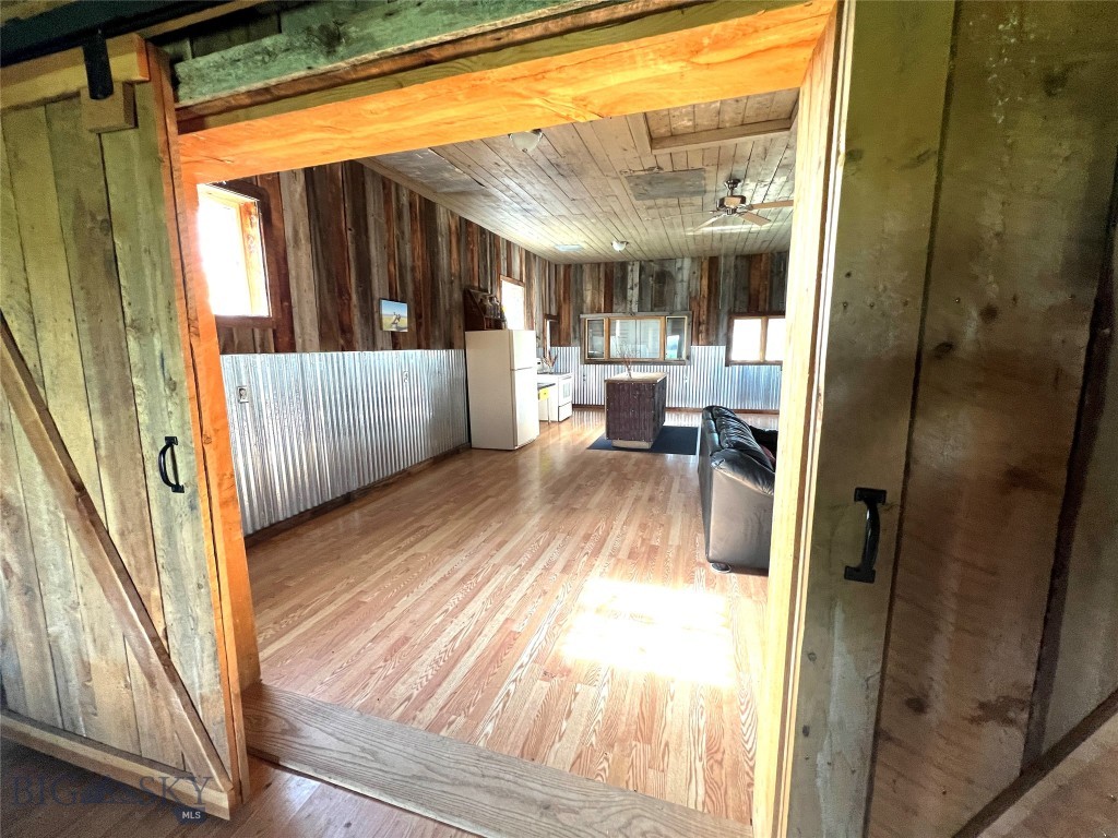 230 N Main Street Property Photo 15