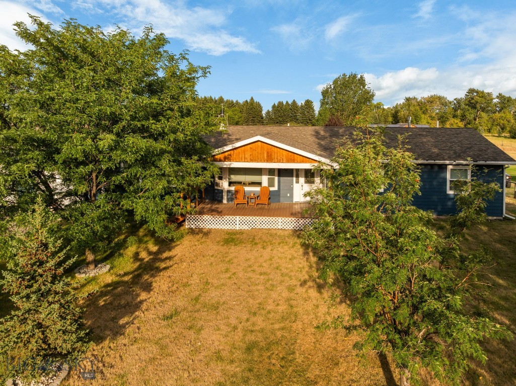 3490 Magenta Road Property Photo 2