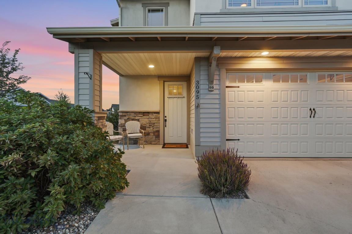 3095 Lori Lane Property Photo 4