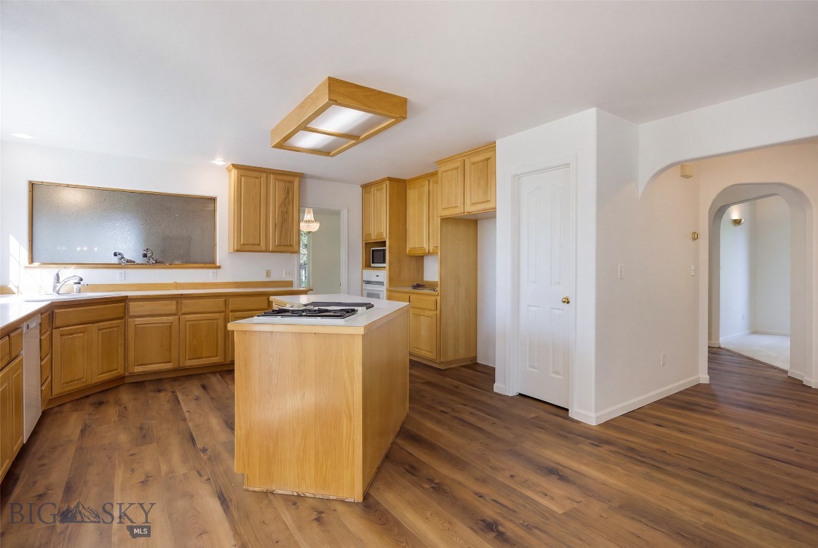 425 Willoughby Lane Property Photo 10