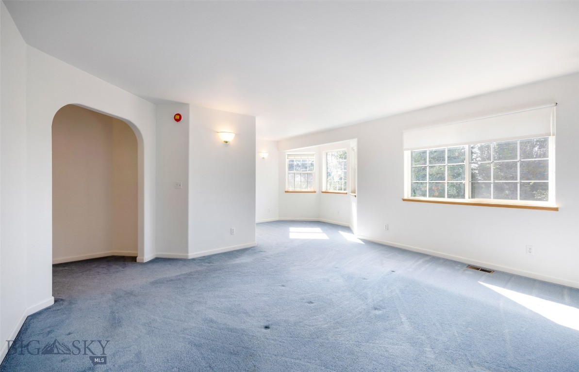 425 Willoughby Lane Property Photo 31
