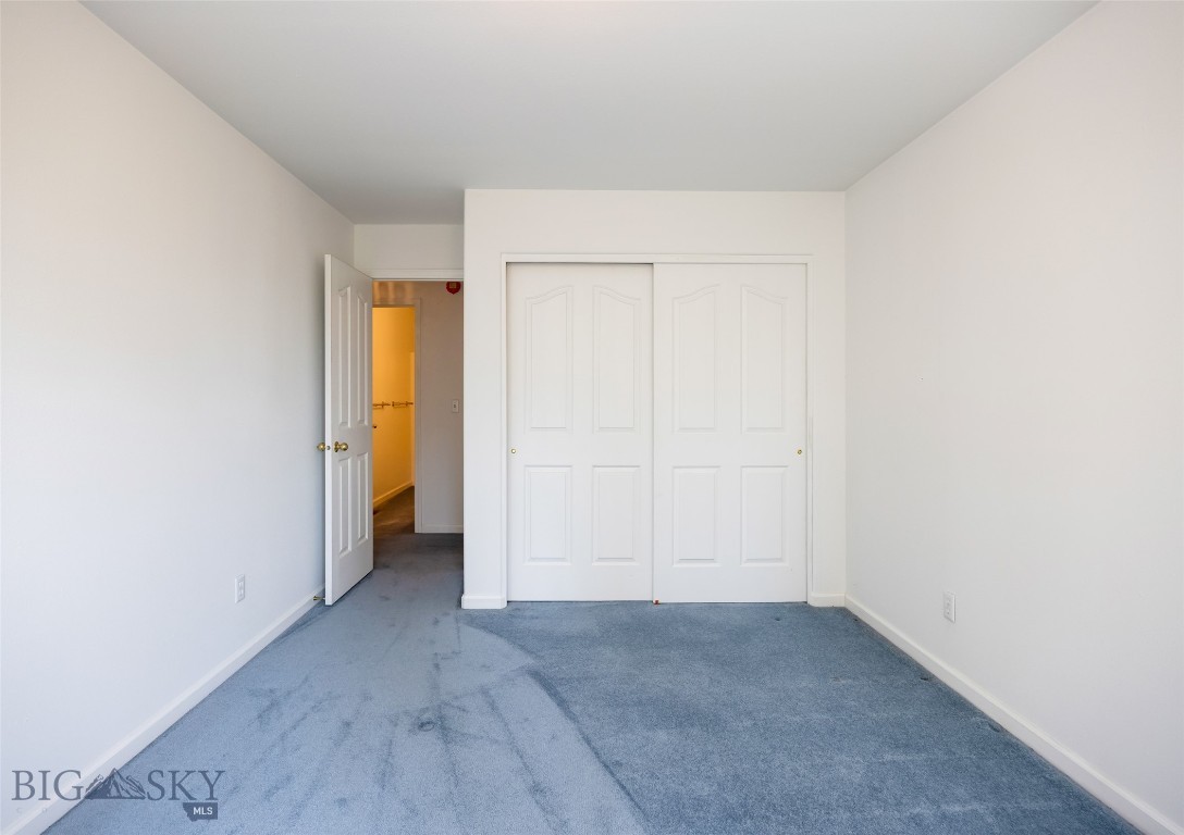 425 Willoughby Lane Property Photo 40