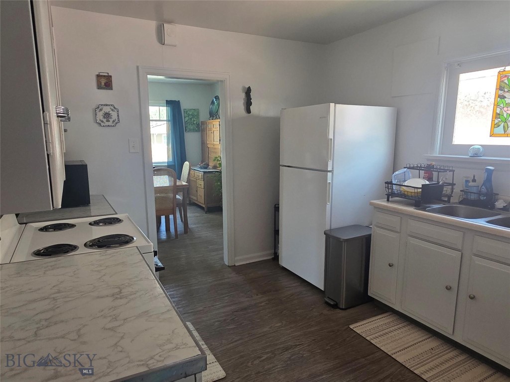 2638 Bayard Property Photo 7