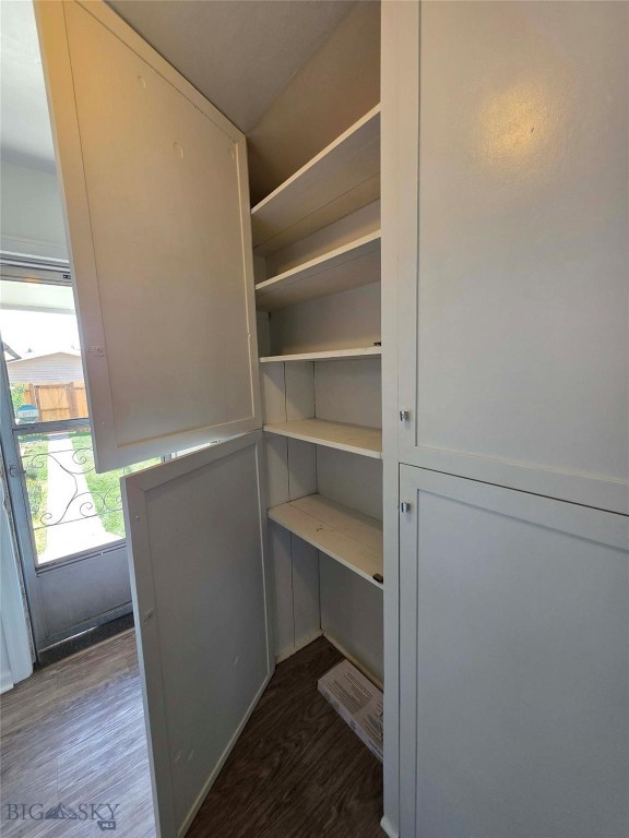 2638 Bayard Property Photo 13
